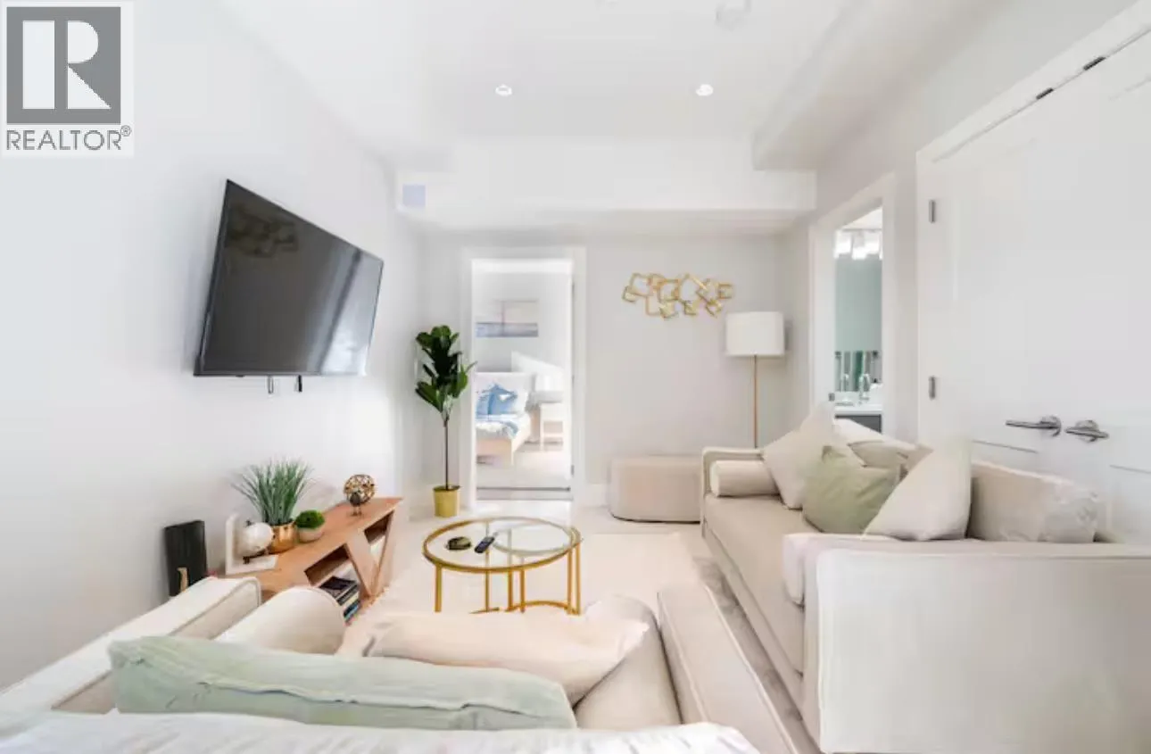 342 W 15TH STREET