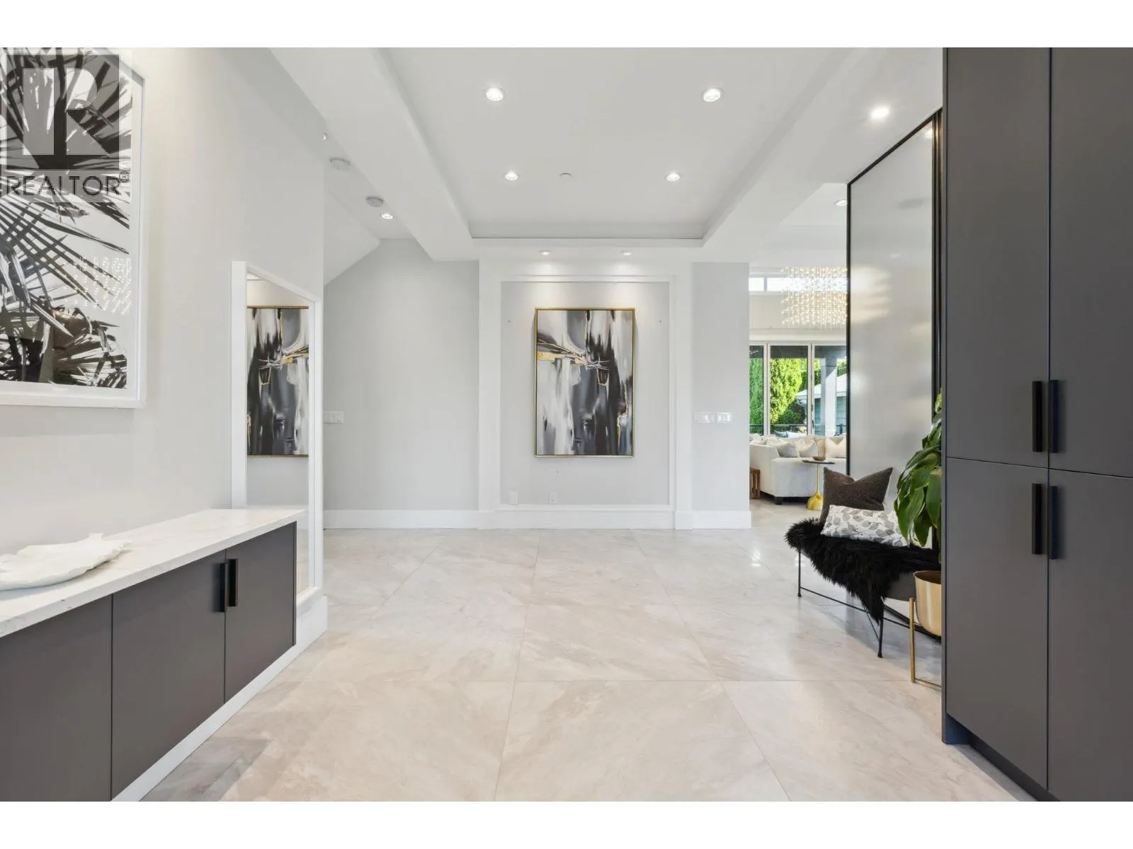 342 W 15TH STREET