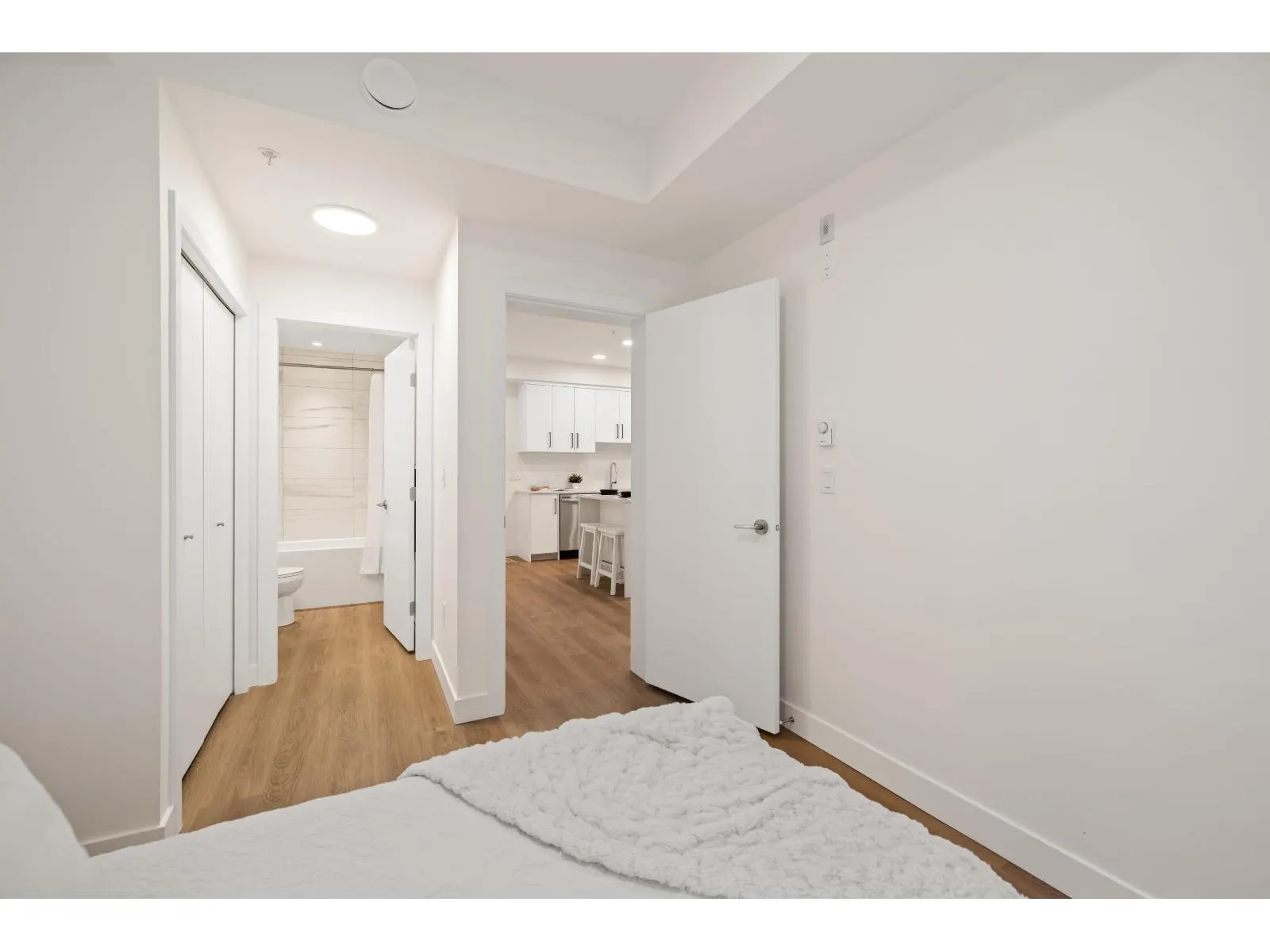 205 33816 SOUTH FRASER WAY