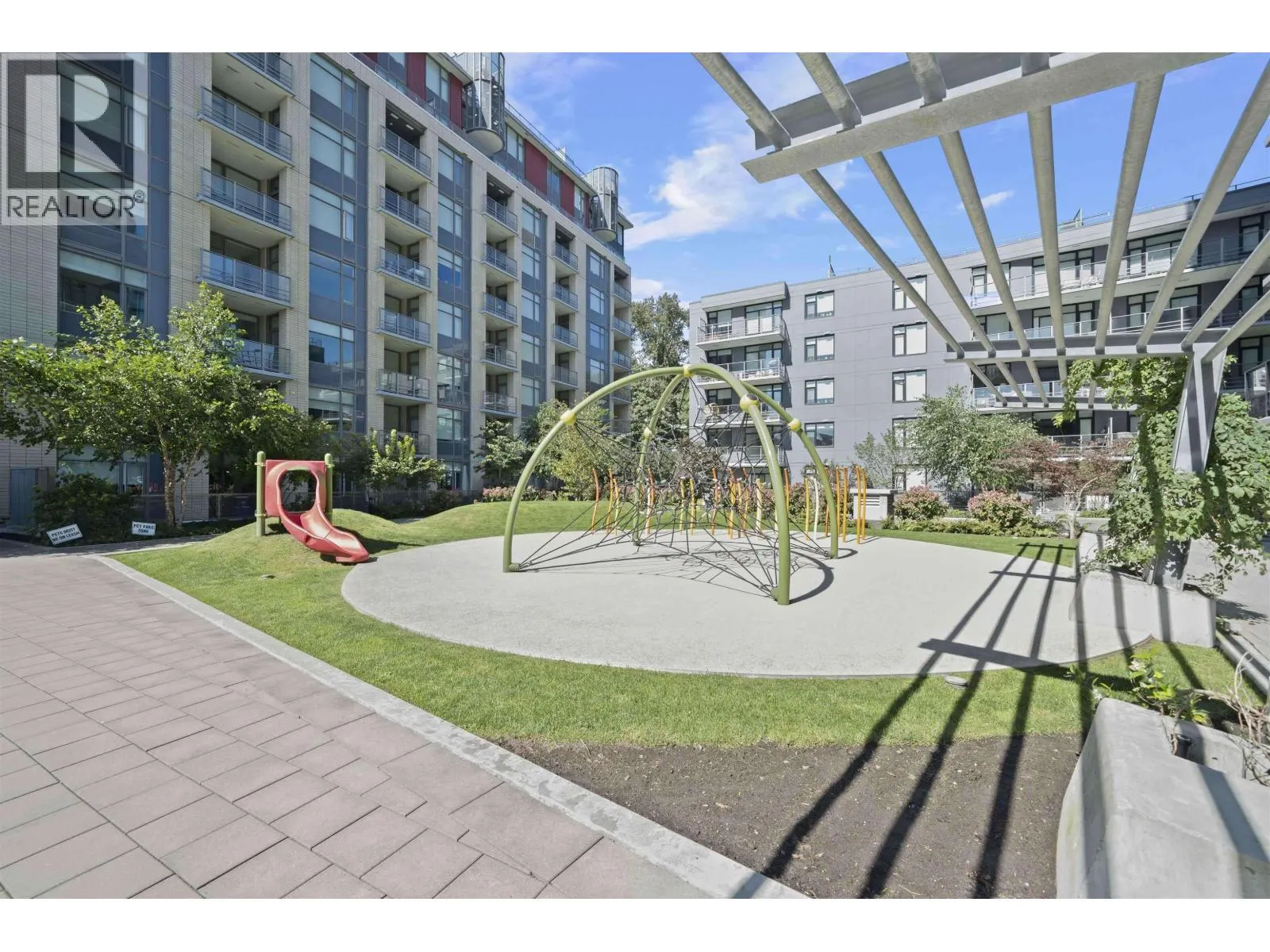 505 3451 SAWMILL CRESCENT