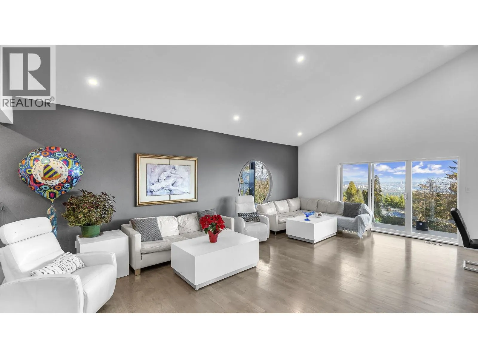 1135 GROVELAND COURT