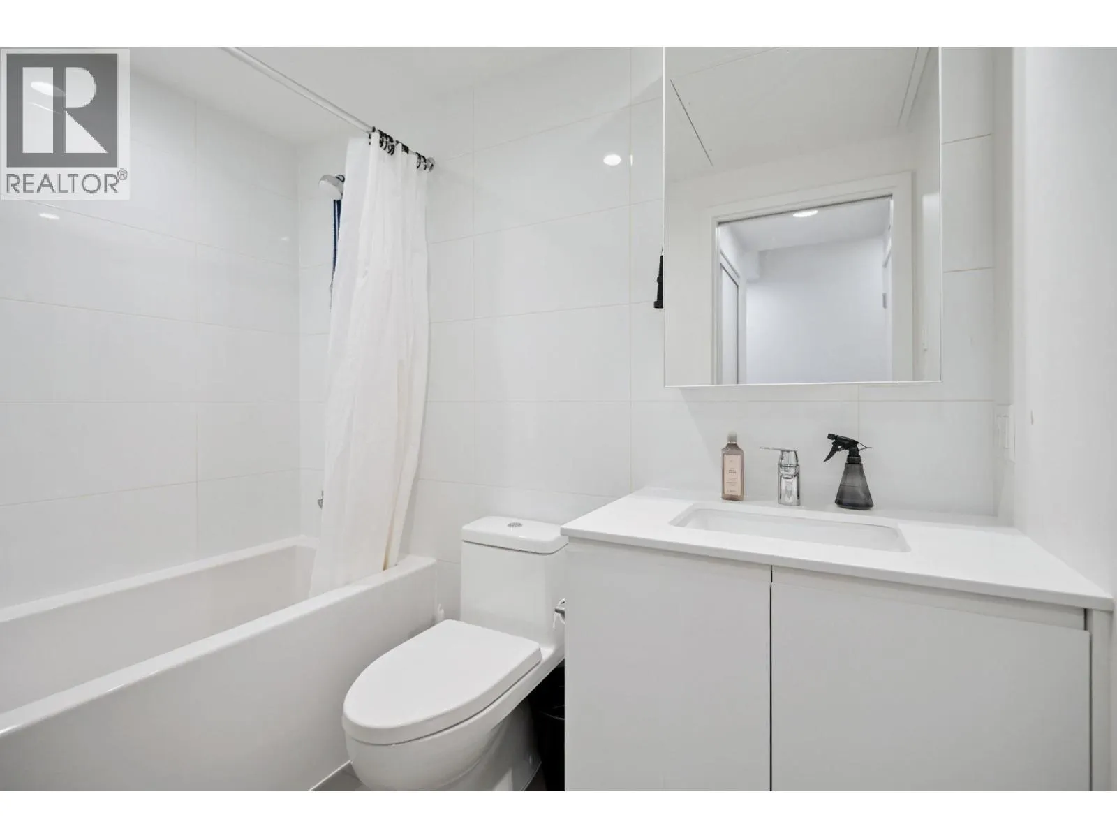 3505 3809 EVERGREEN PLACE
