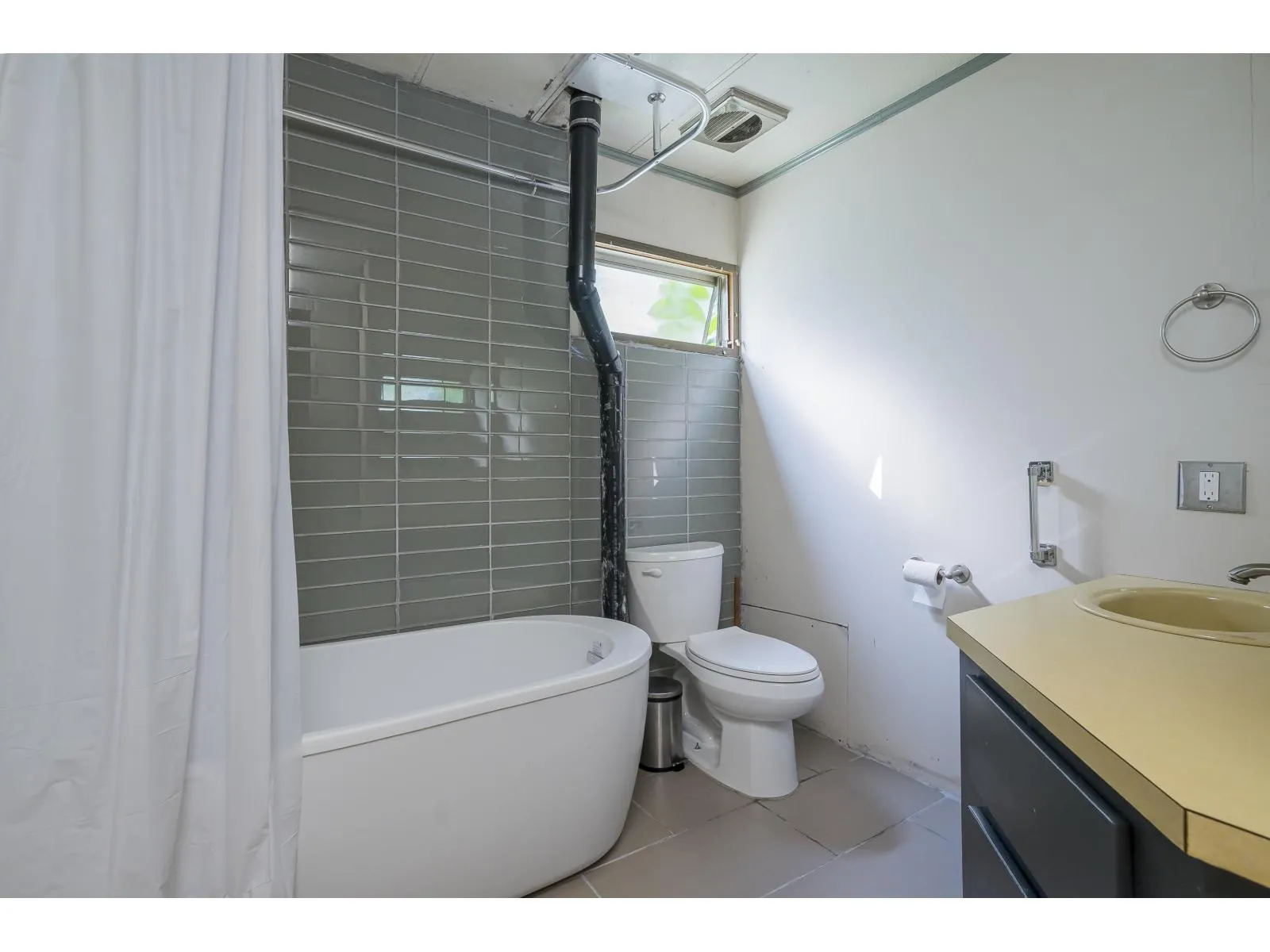 43A 3031 200 STREET