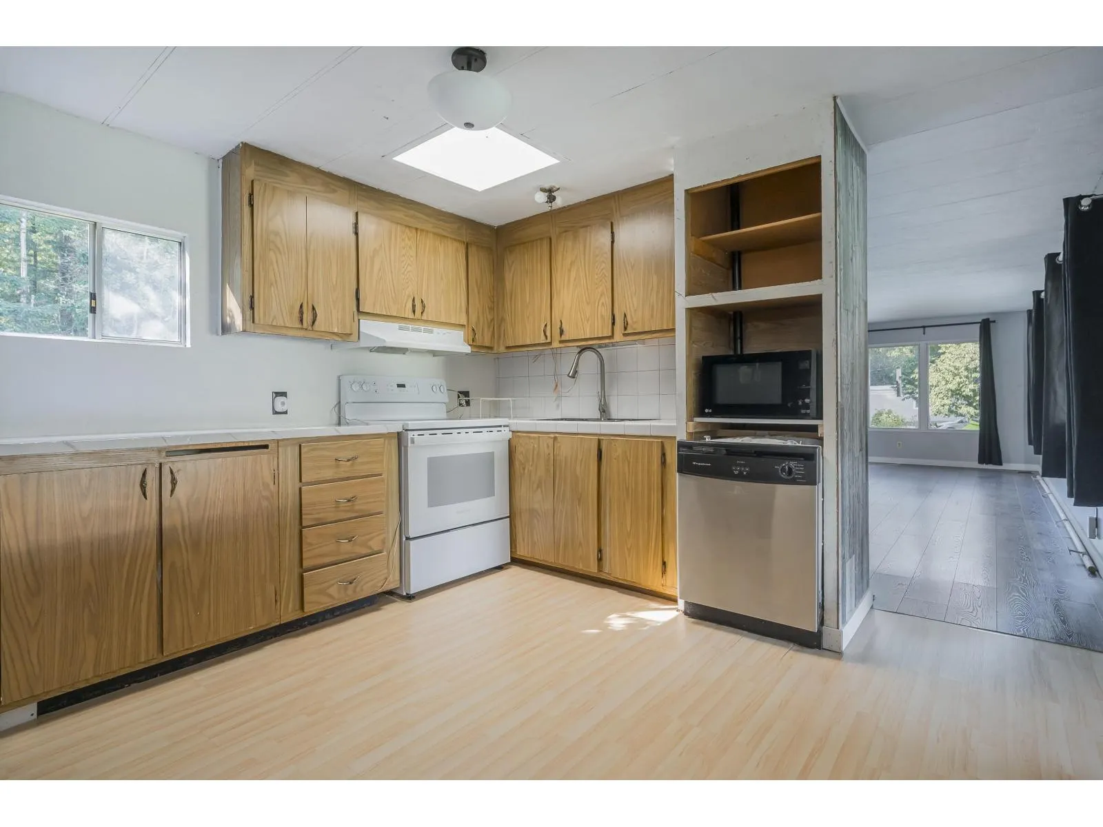 43A 3031 200 STREET