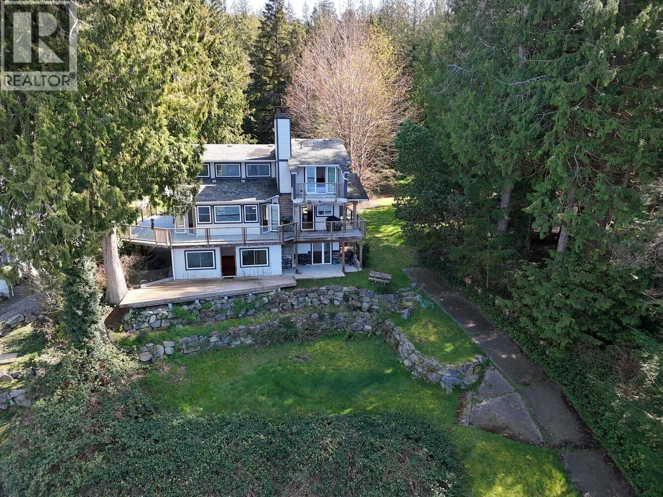 8429 REDROOFFS ROAD