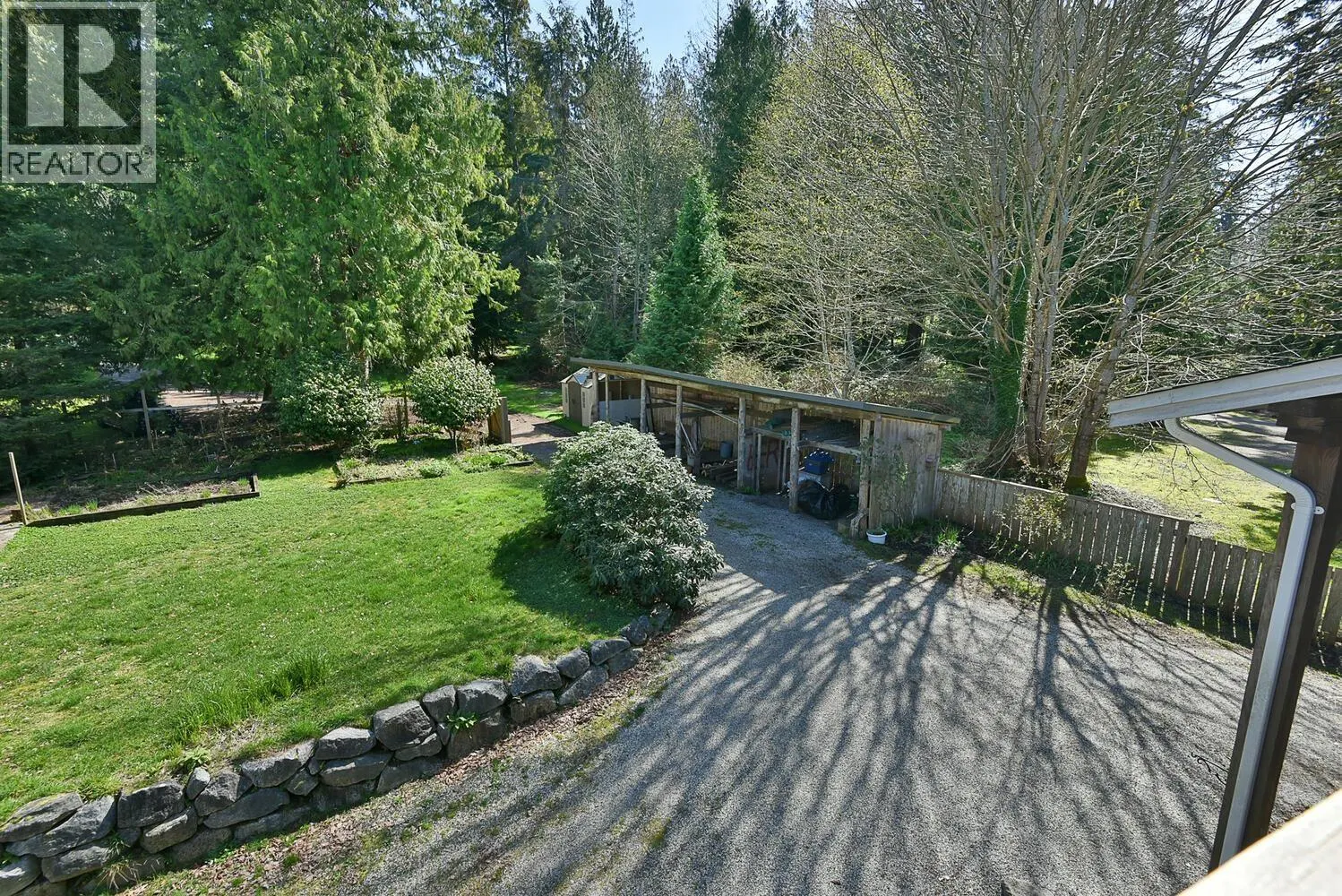 8429 REDROOFFS ROAD
