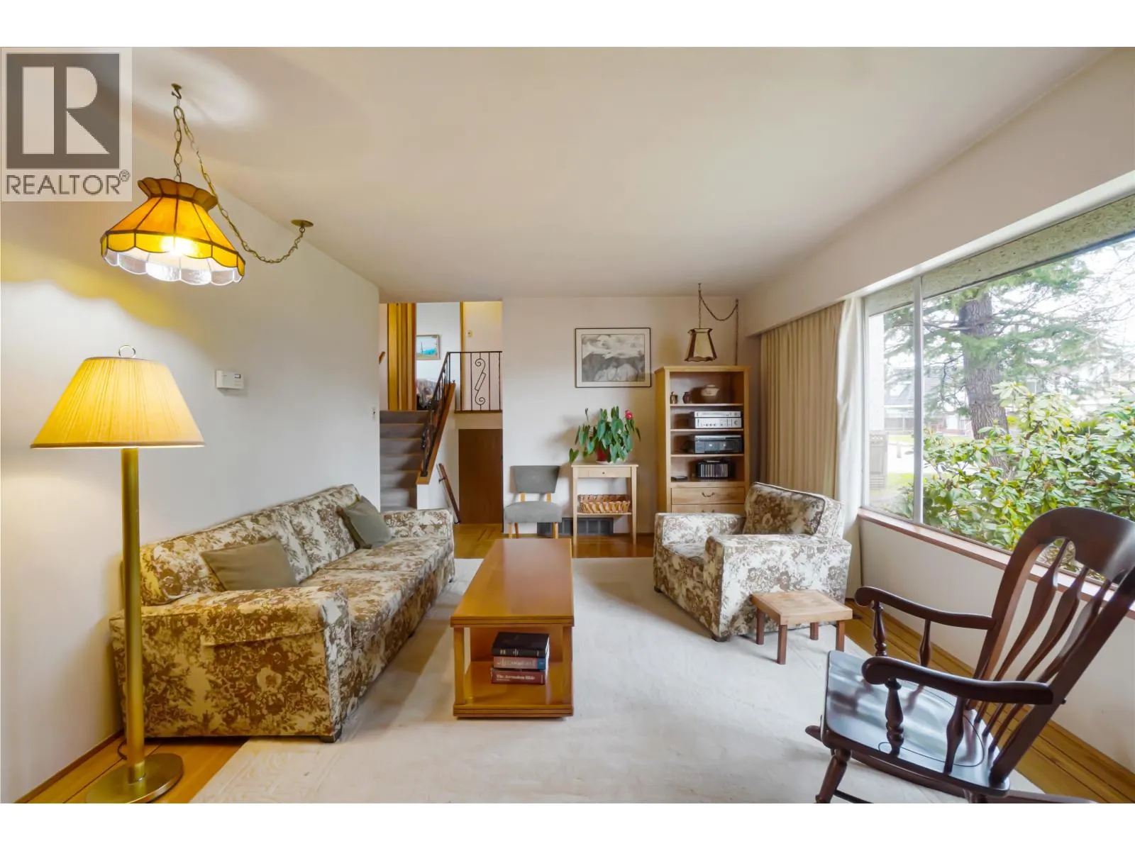 9831 SEACOTE ROAD