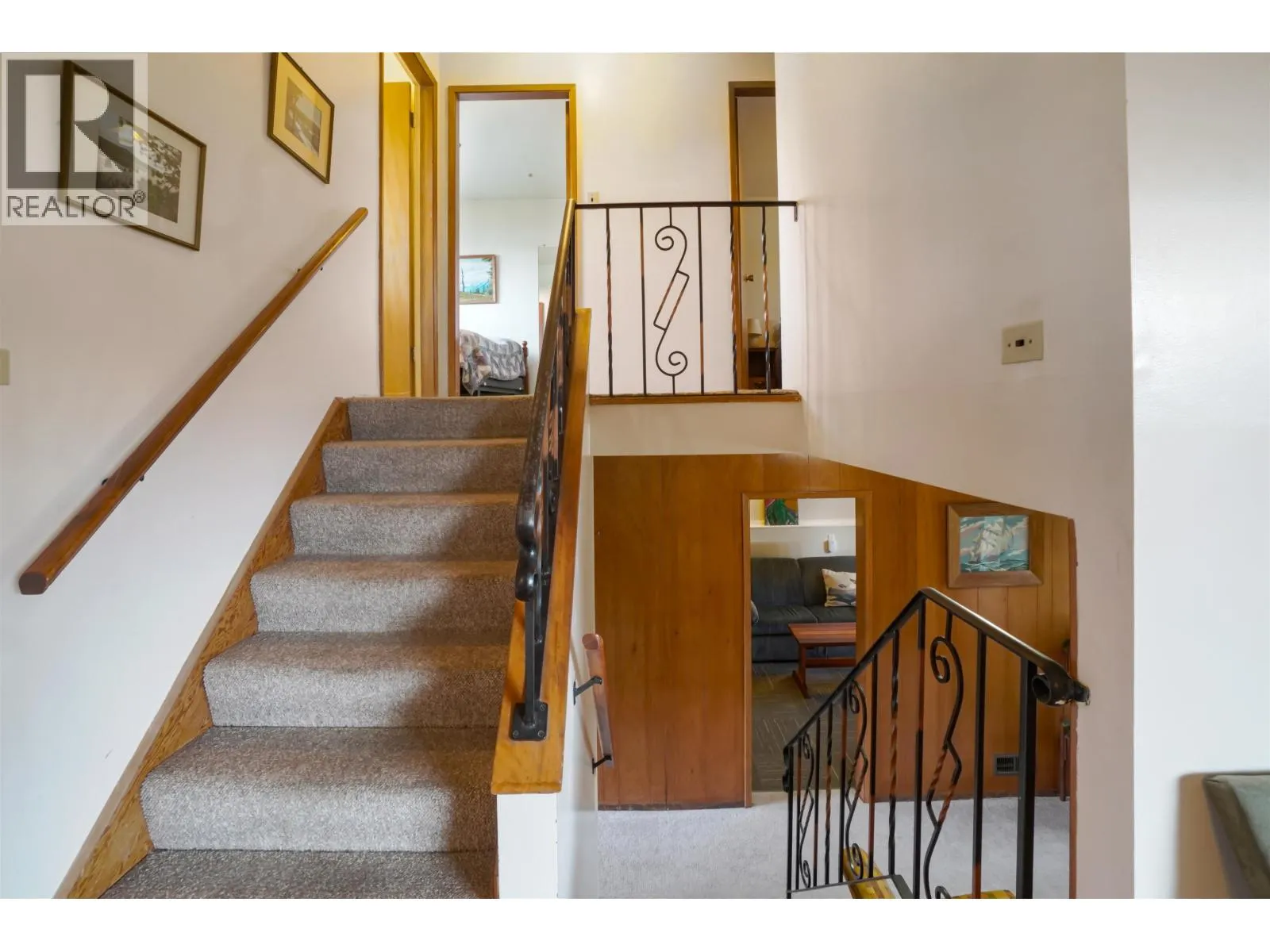 9831 SEACOTE ROAD