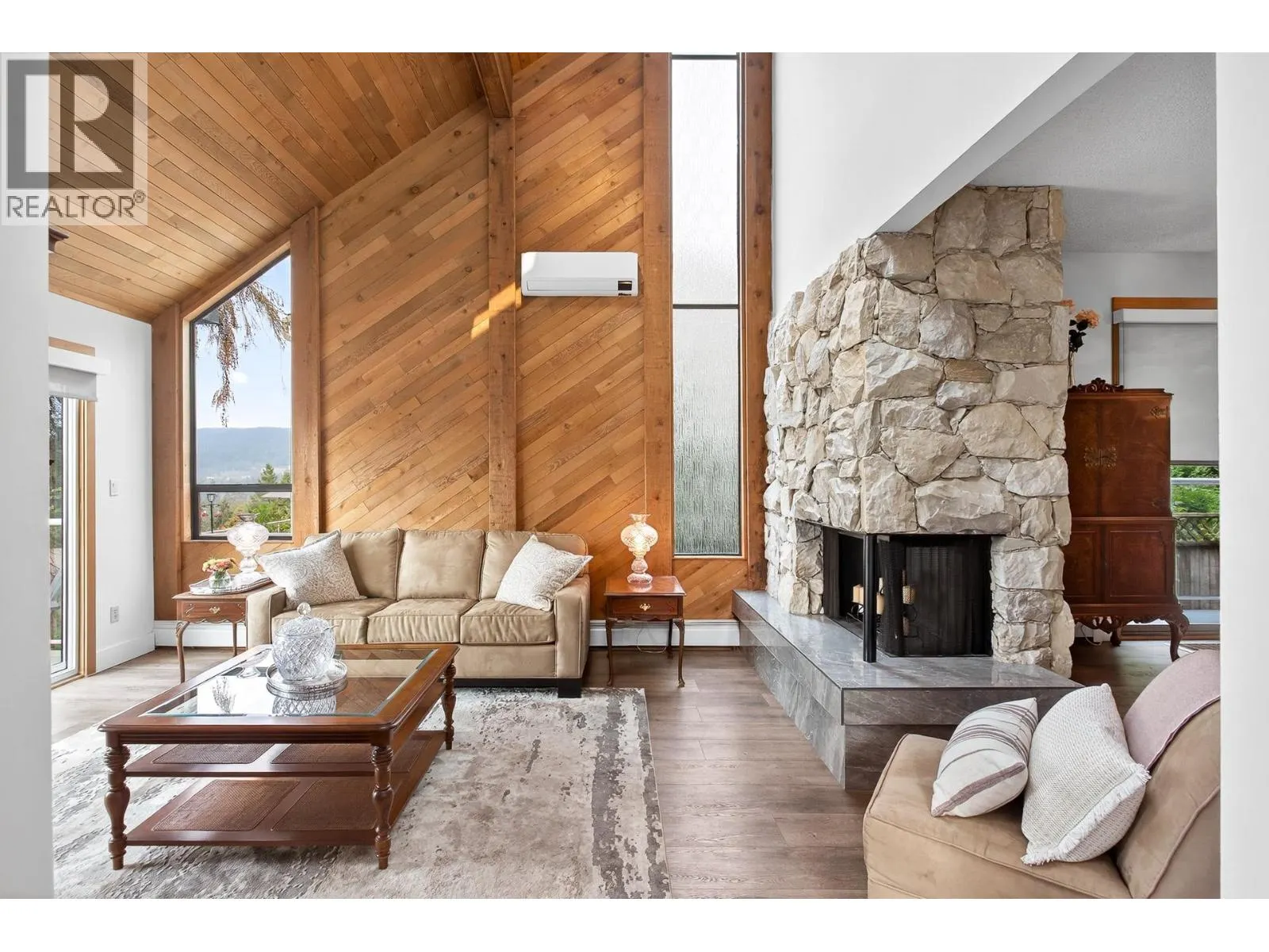 15 CRAWFORD BAY