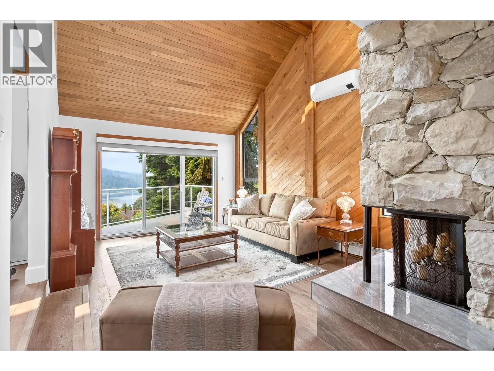 15 CRAWFORD BAY