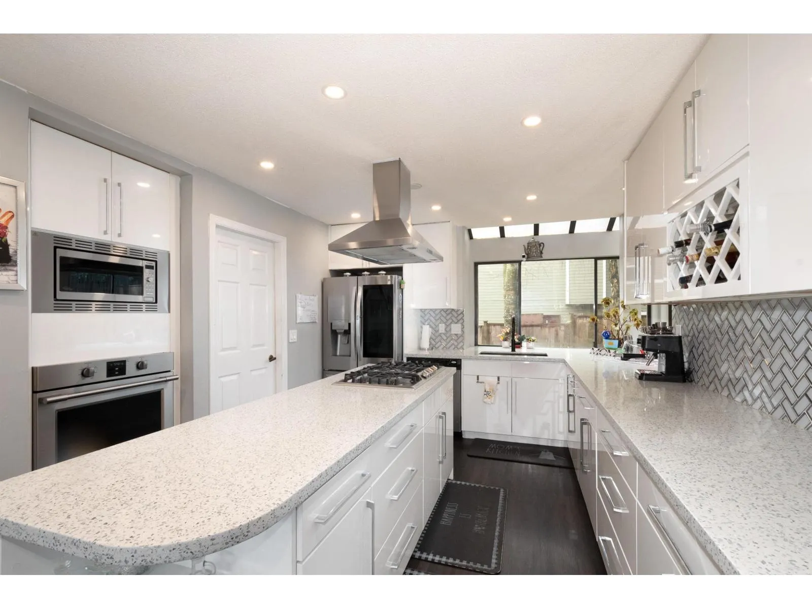 11895 CHATEAU WYND