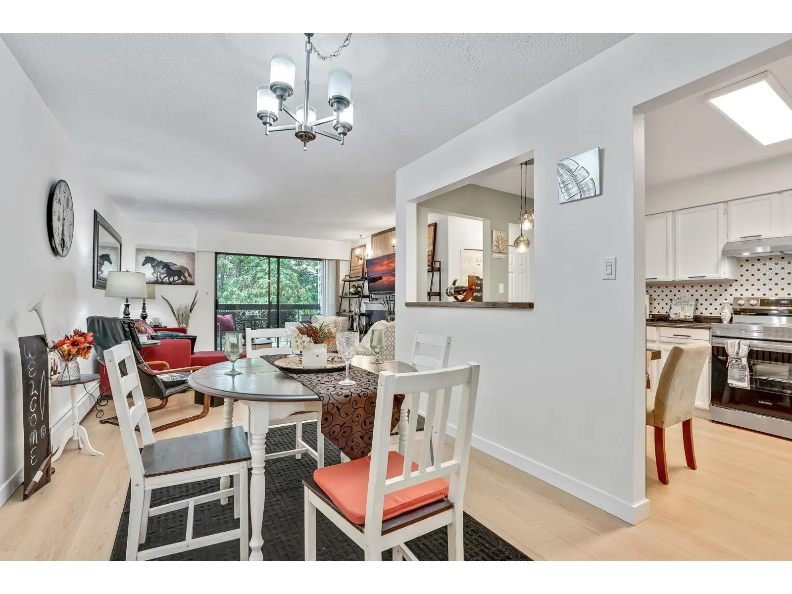 310 33490 COTTAGE LANE