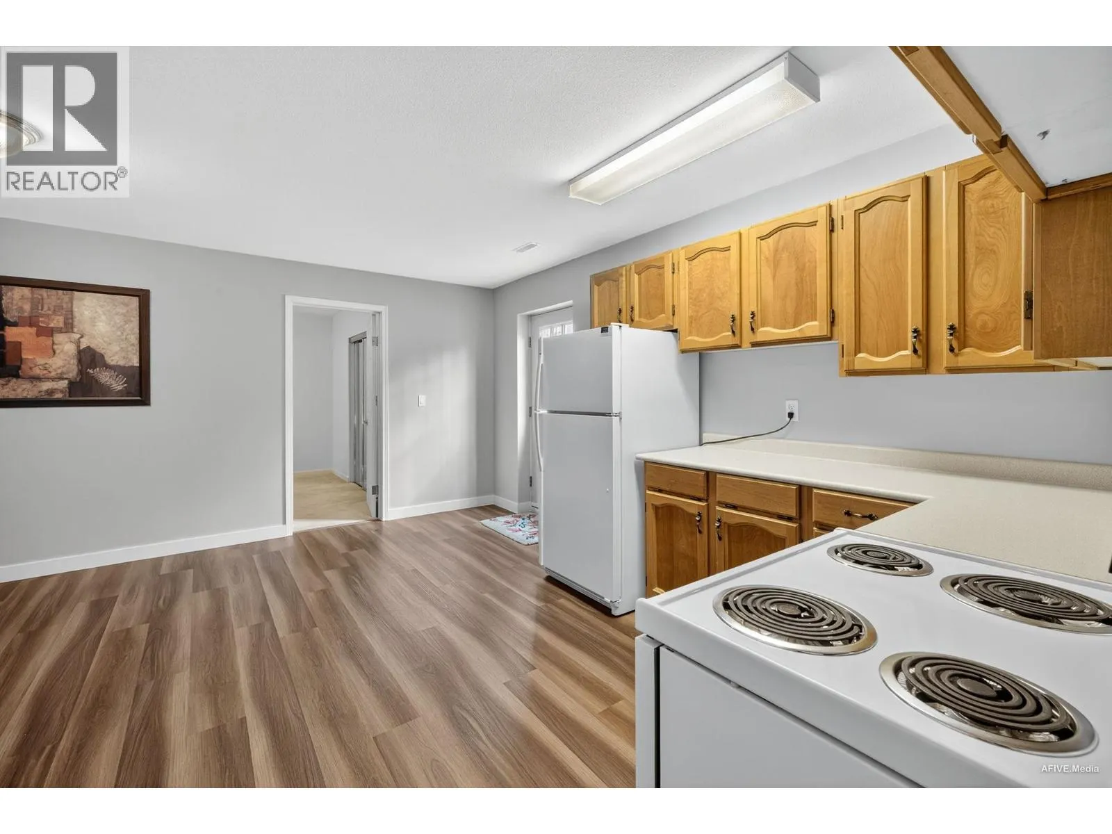38 TIMBERCREST DRIVE