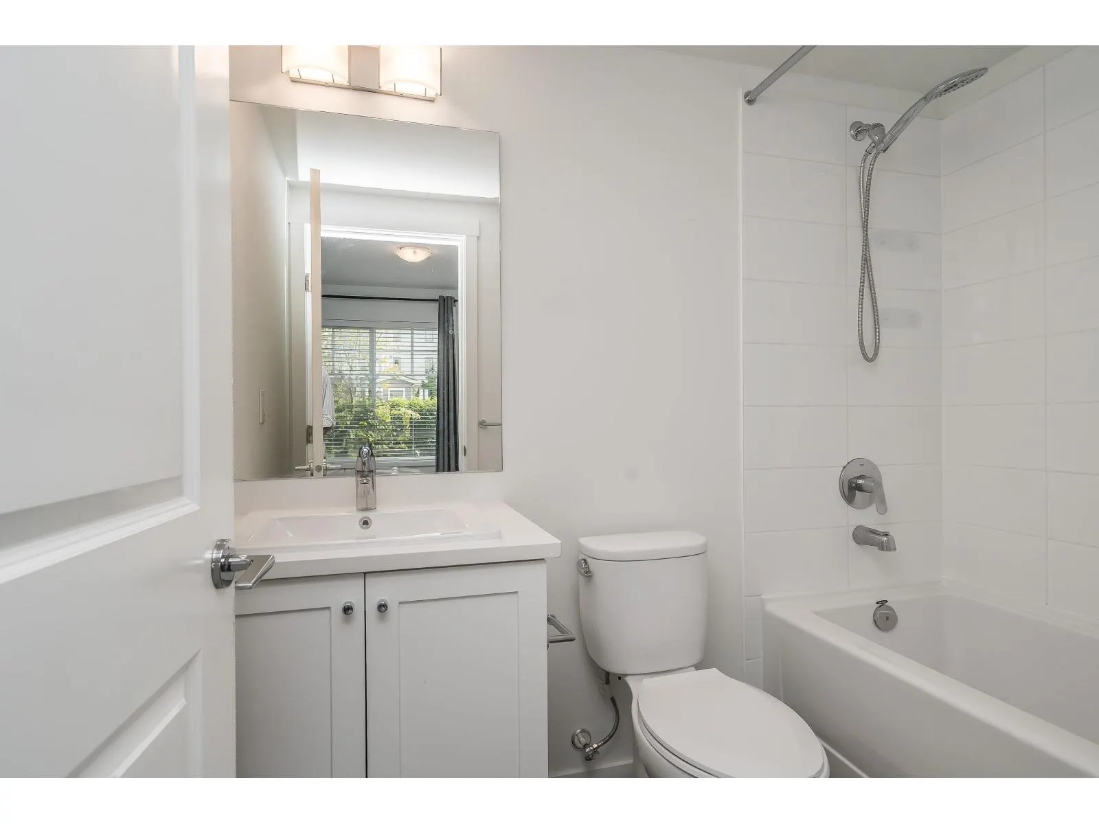 105 15850 85 AVENUE