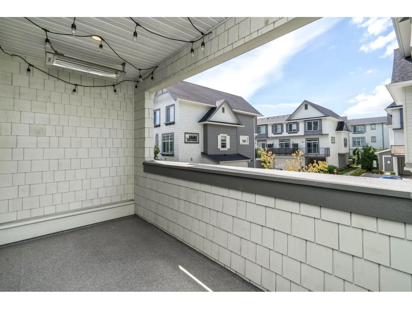 105 15850 85 AVENUE
