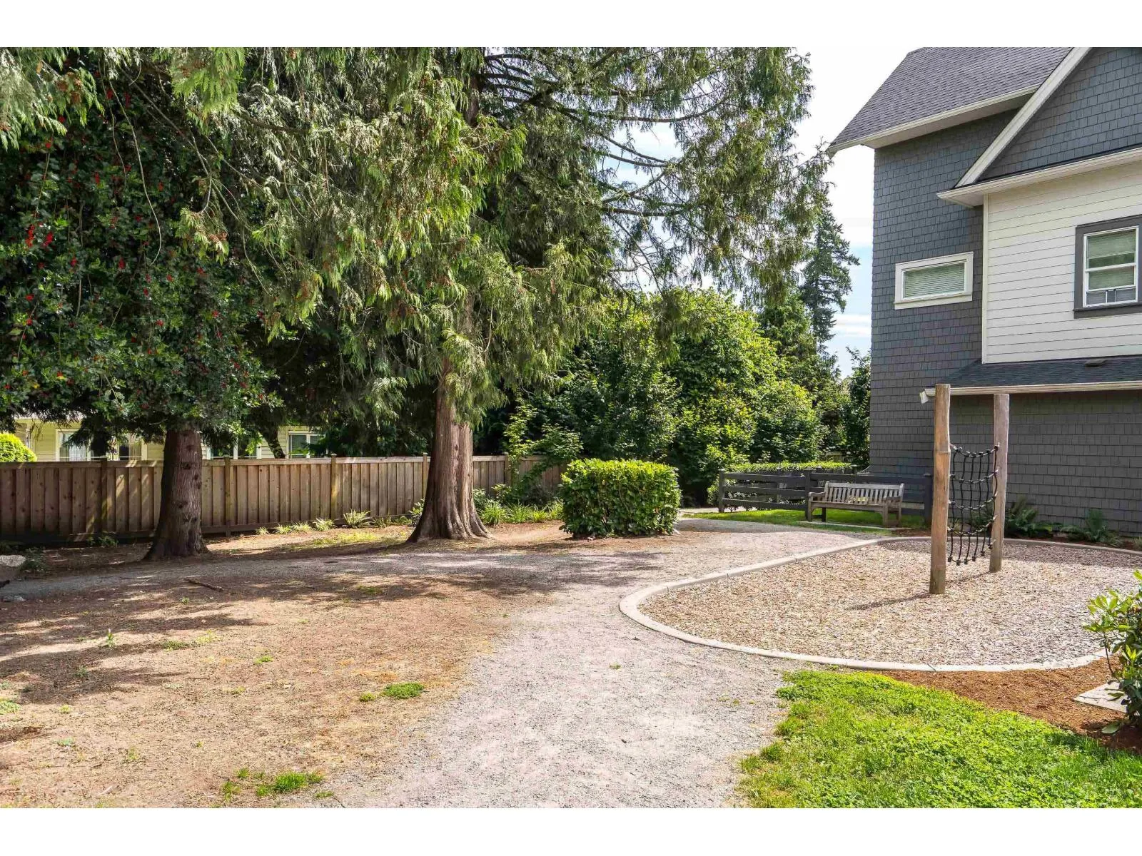 105 15850 85 AVENUE