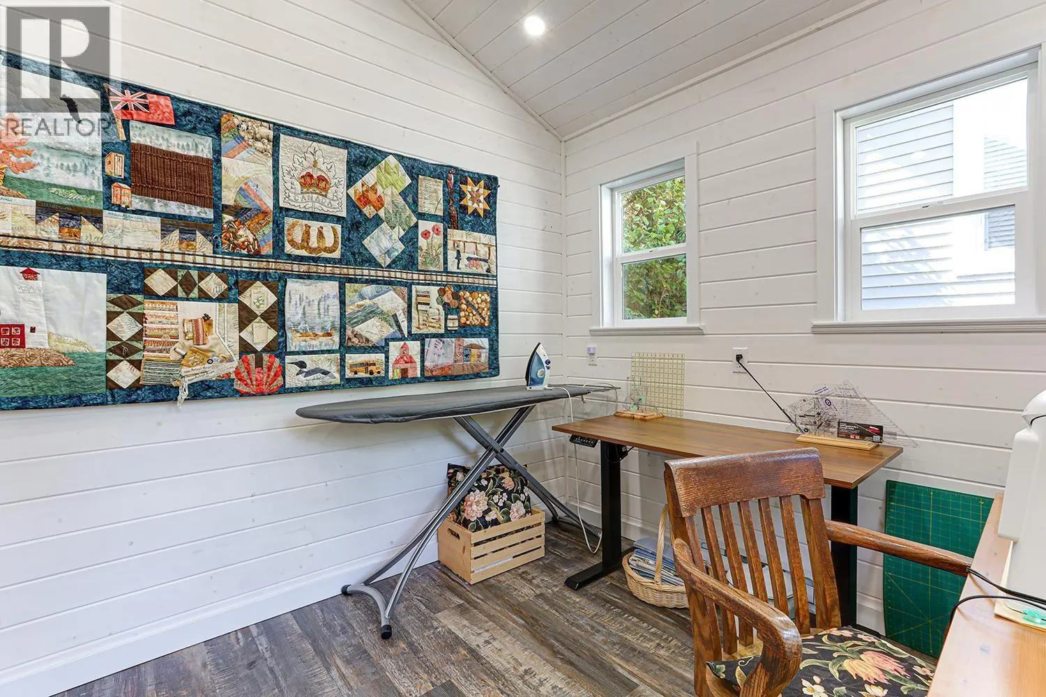 13895 DOCKSTEADER LOOP