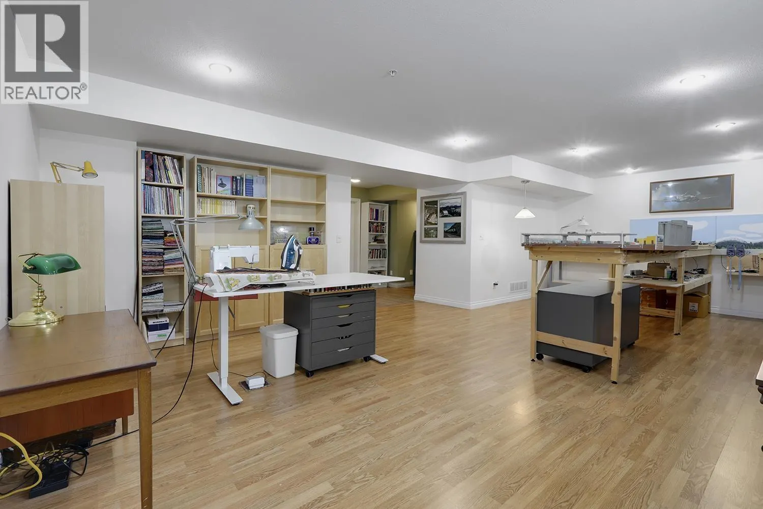 13895 DOCKSTEADER LOOP