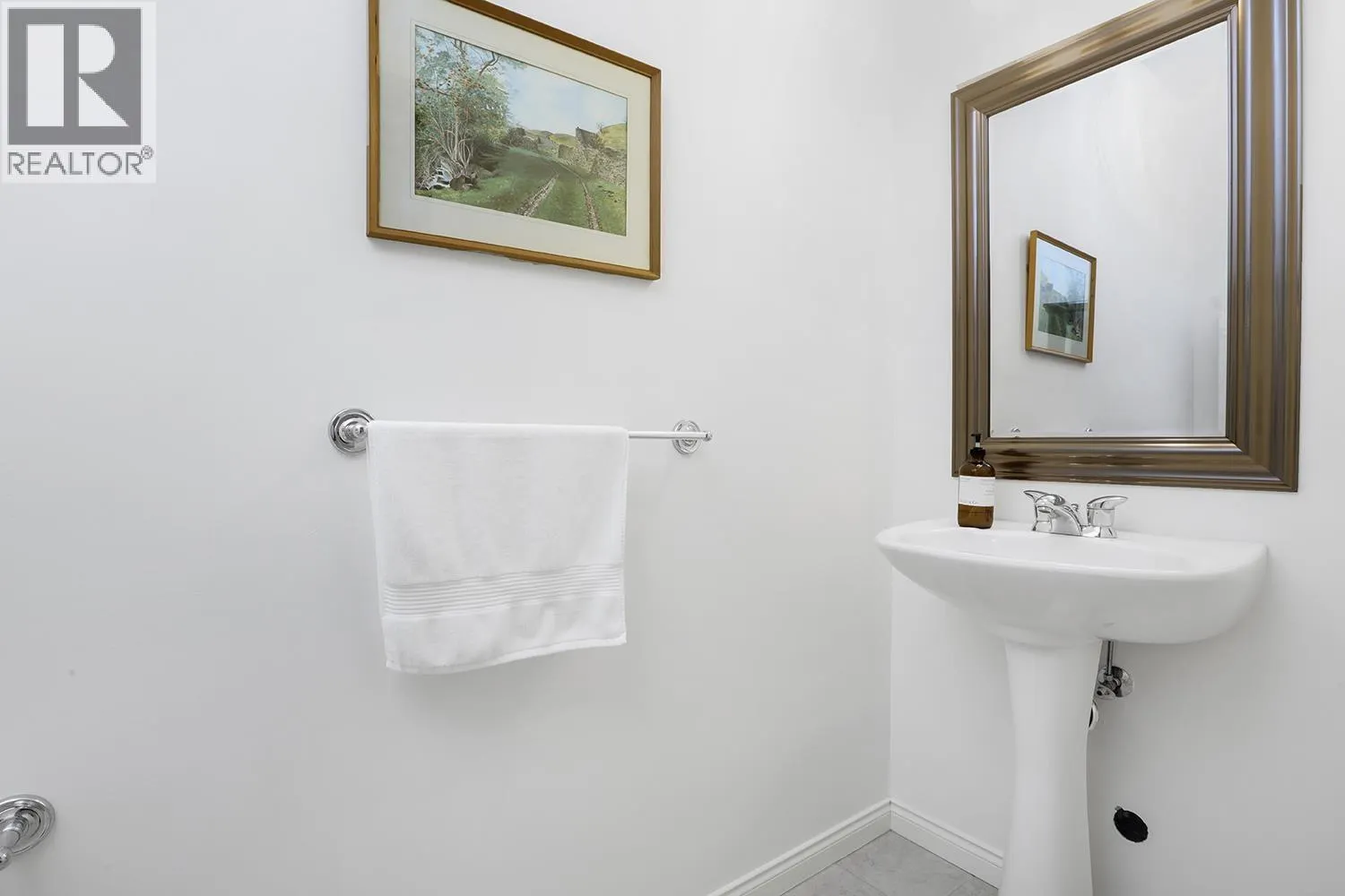 13895 DOCKSTEADER LOOP