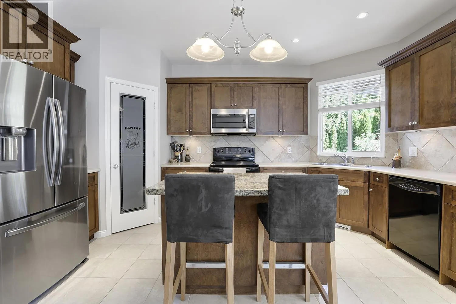 13895 DOCKSTEADER LOOP