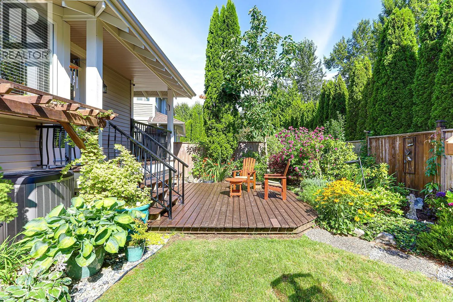 13895 DOCKSTEADER LOOP