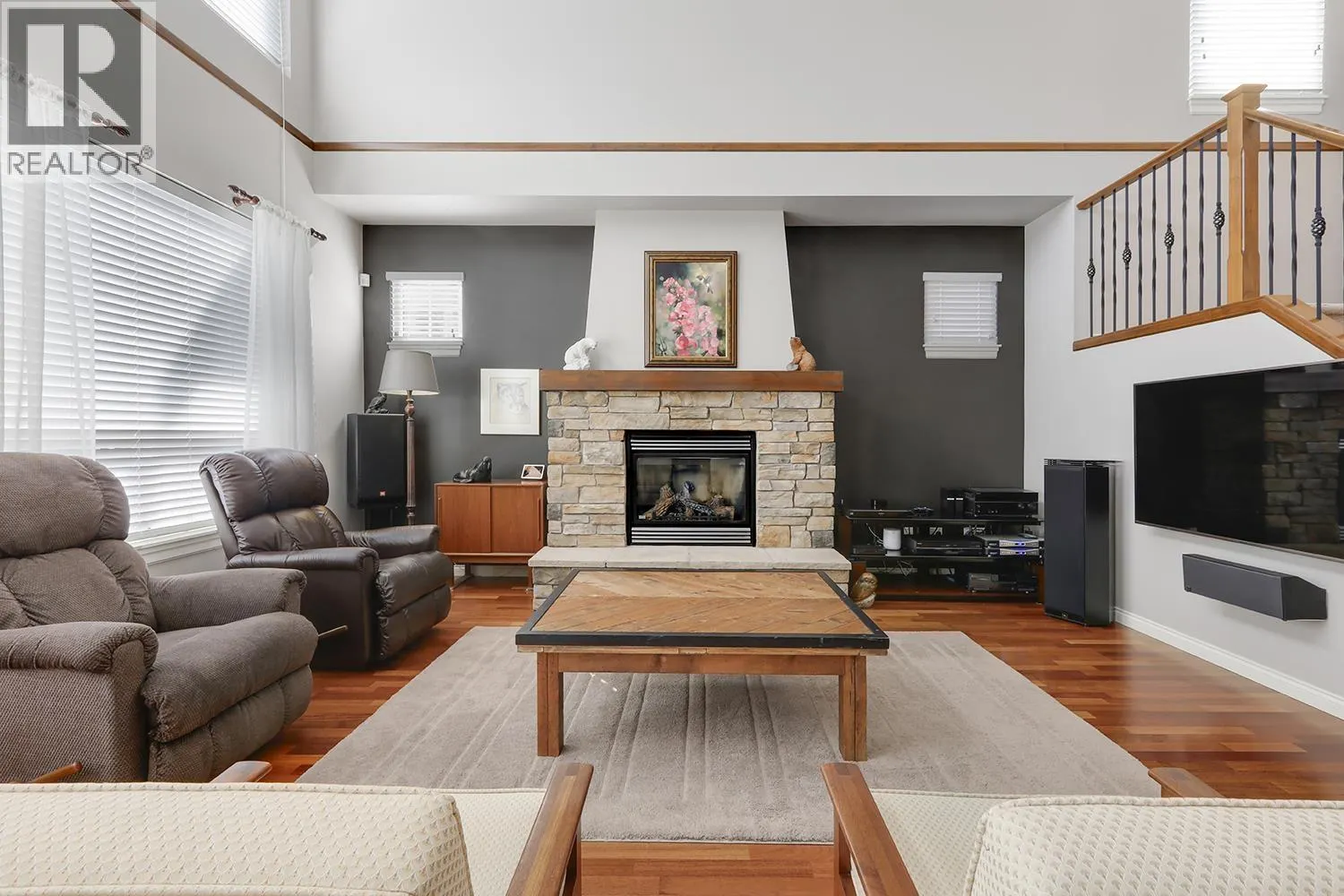 13895 DOCKSTEADER LOOP