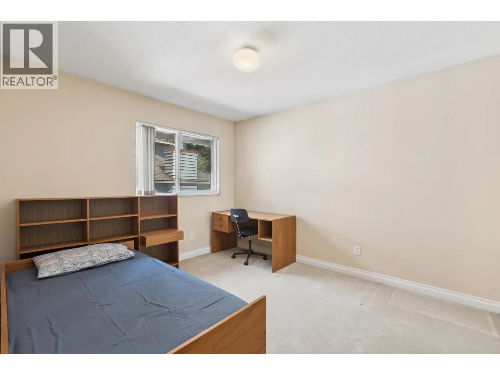 5685 NANCY GREENE WAY