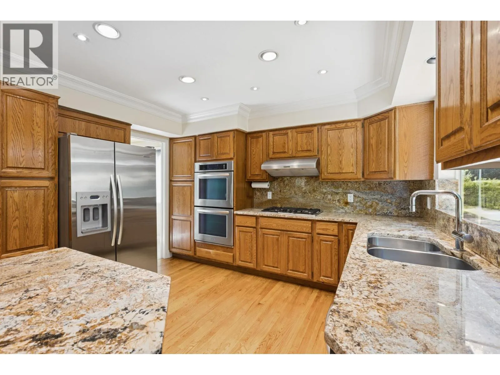 5685 NANCY GREENE WAY
