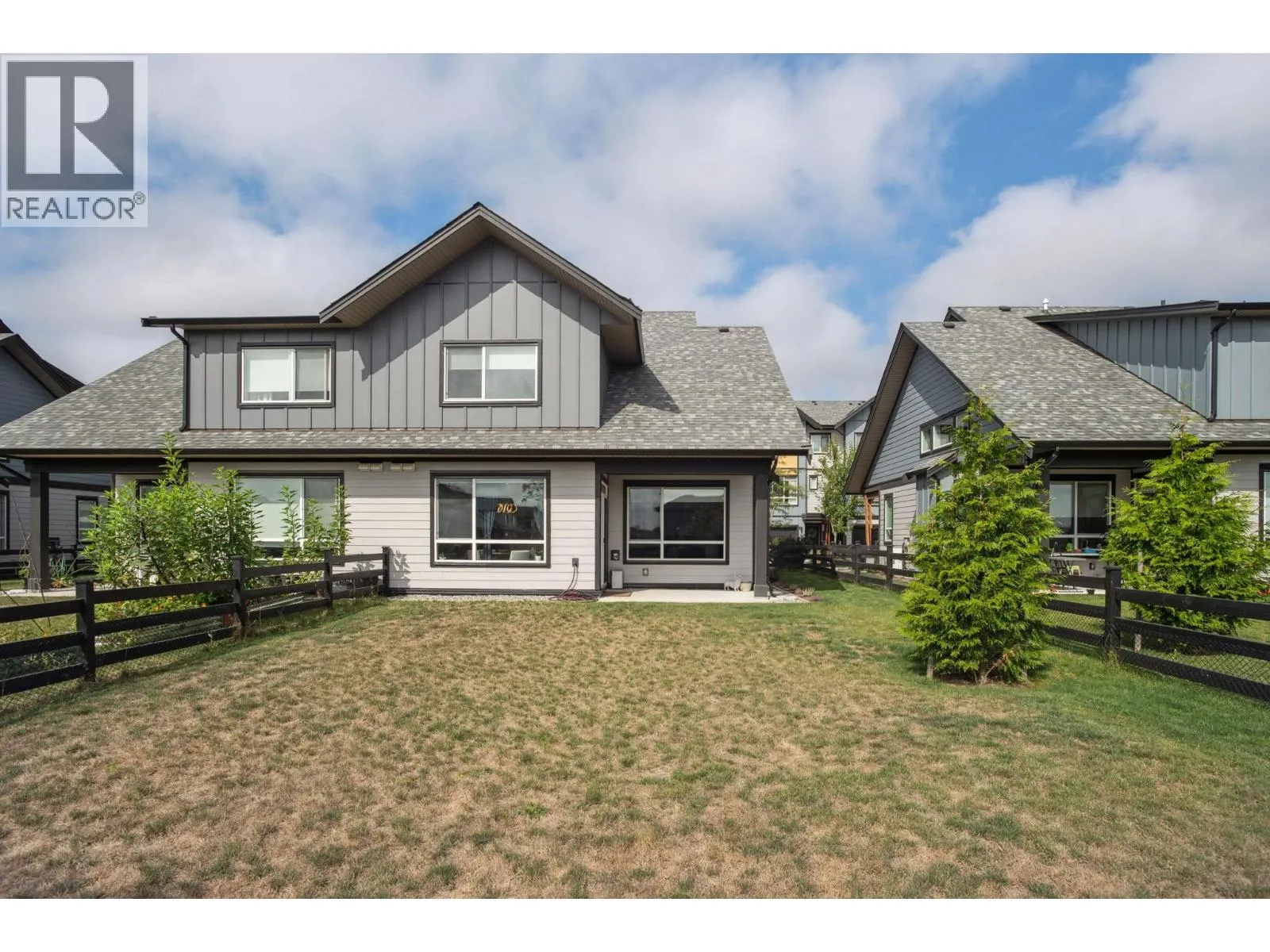 4 4375 CORMORANT WAY