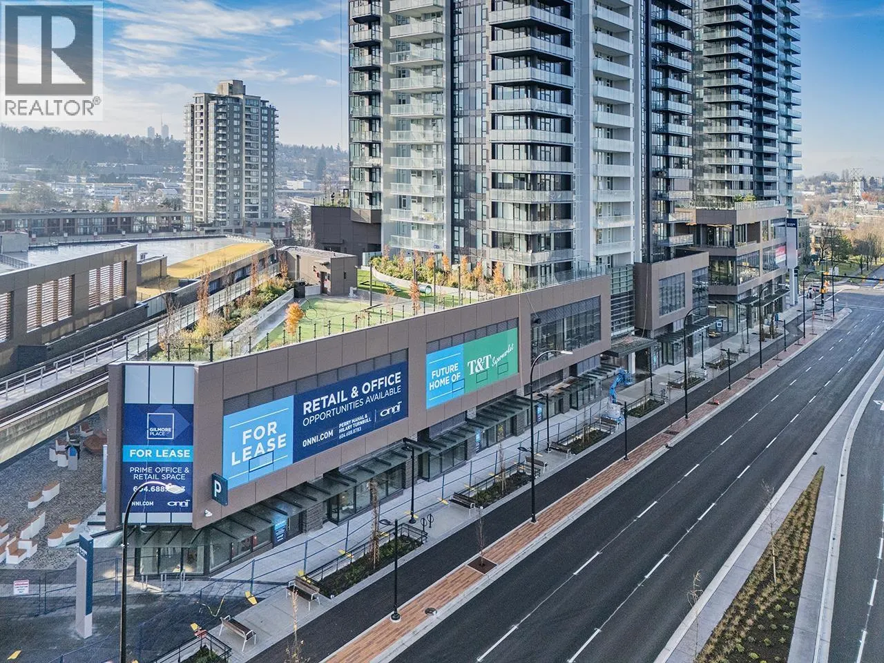 1904 4168 LOUGHEED HIGHWAY