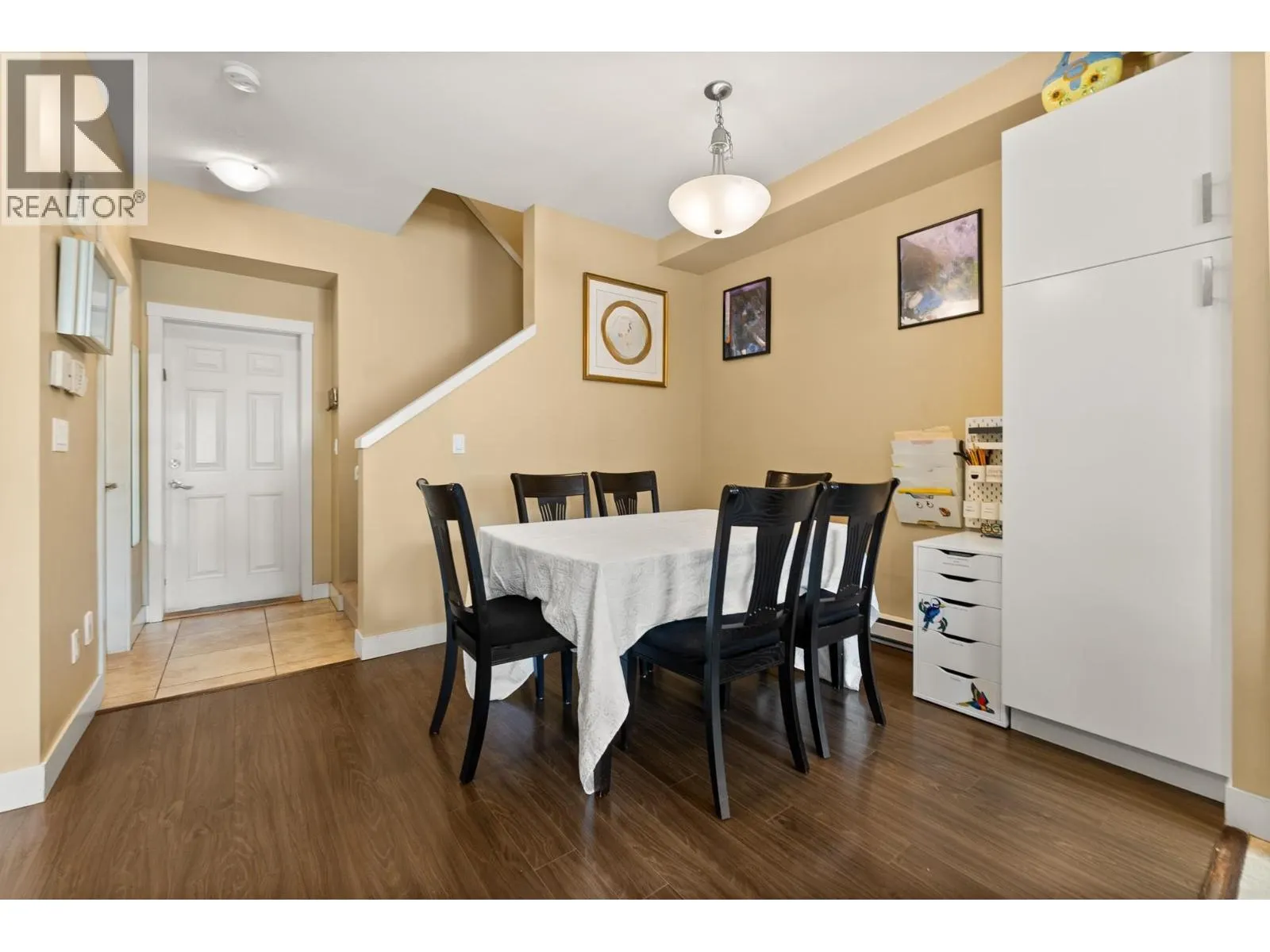 22 11393 STEVESTON HIGHWAY