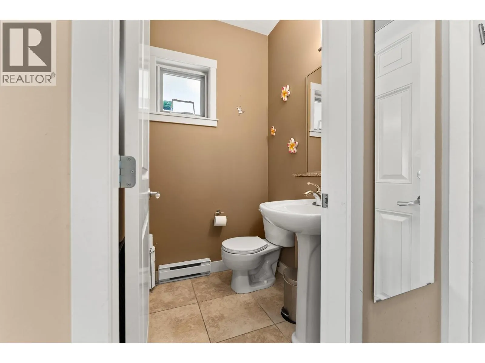 22 11393 STEVESTON HIGHWAY