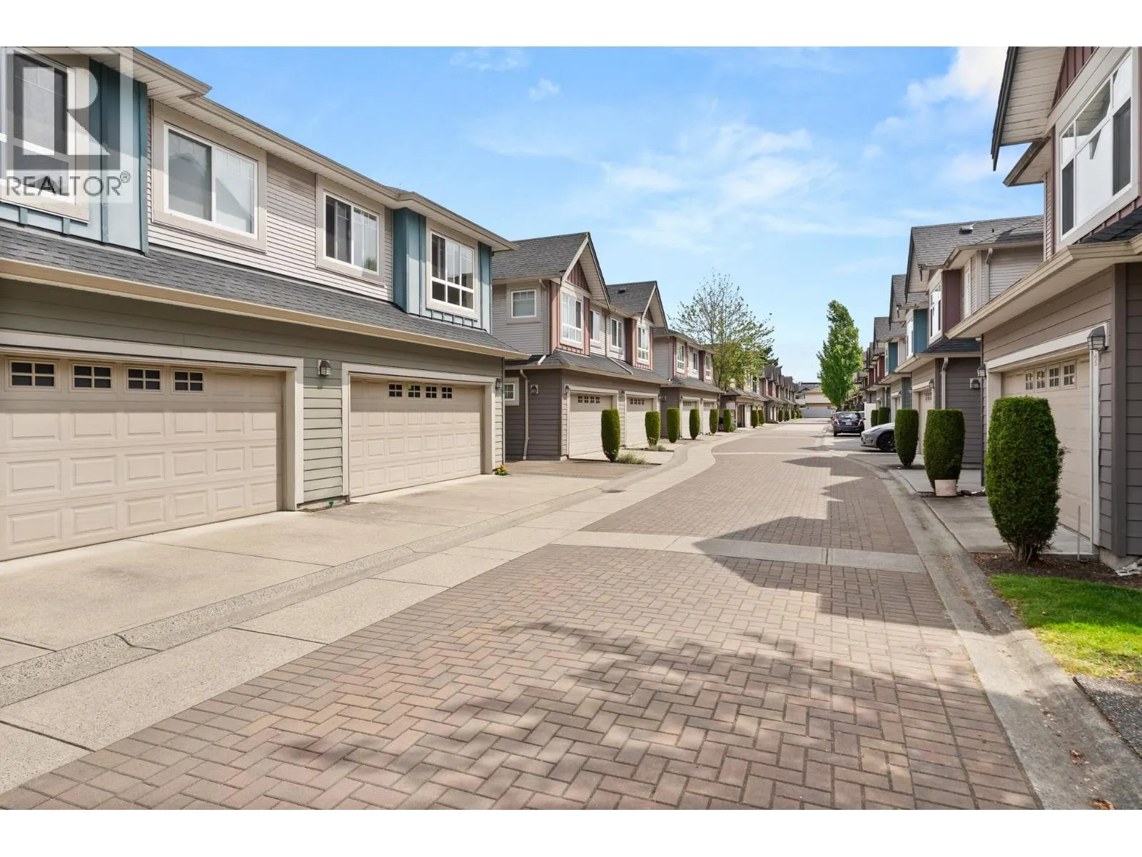 22 11393 STEVESTON HIGHWAY