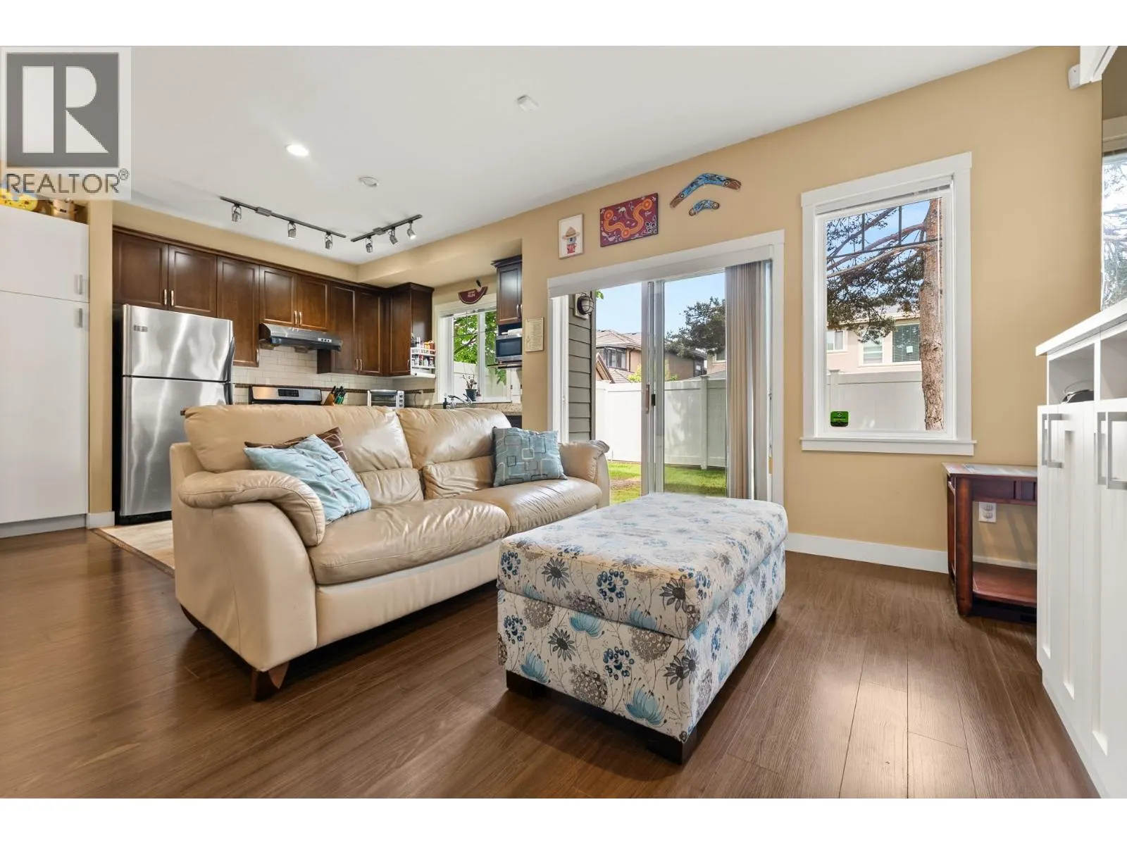22 11393 STEVESTON HIGHWAY