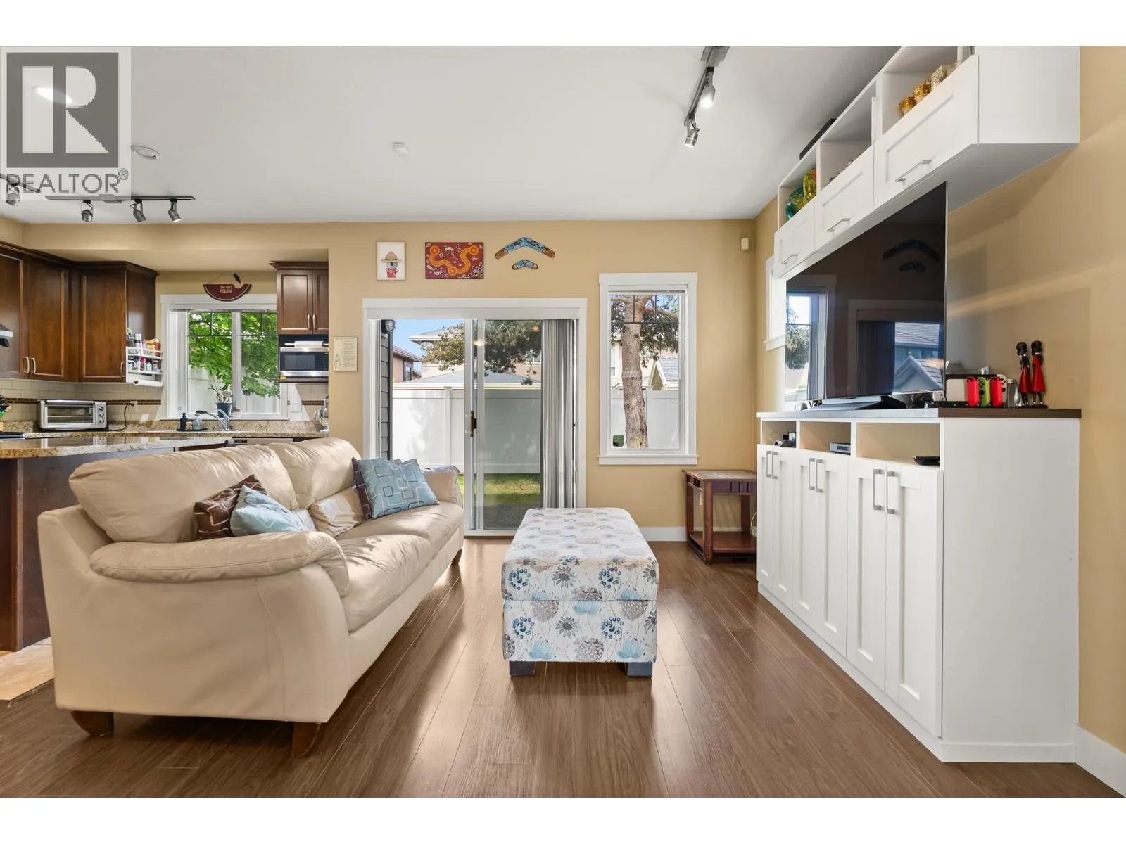 22 11393 STEVESTON HIGHWAY