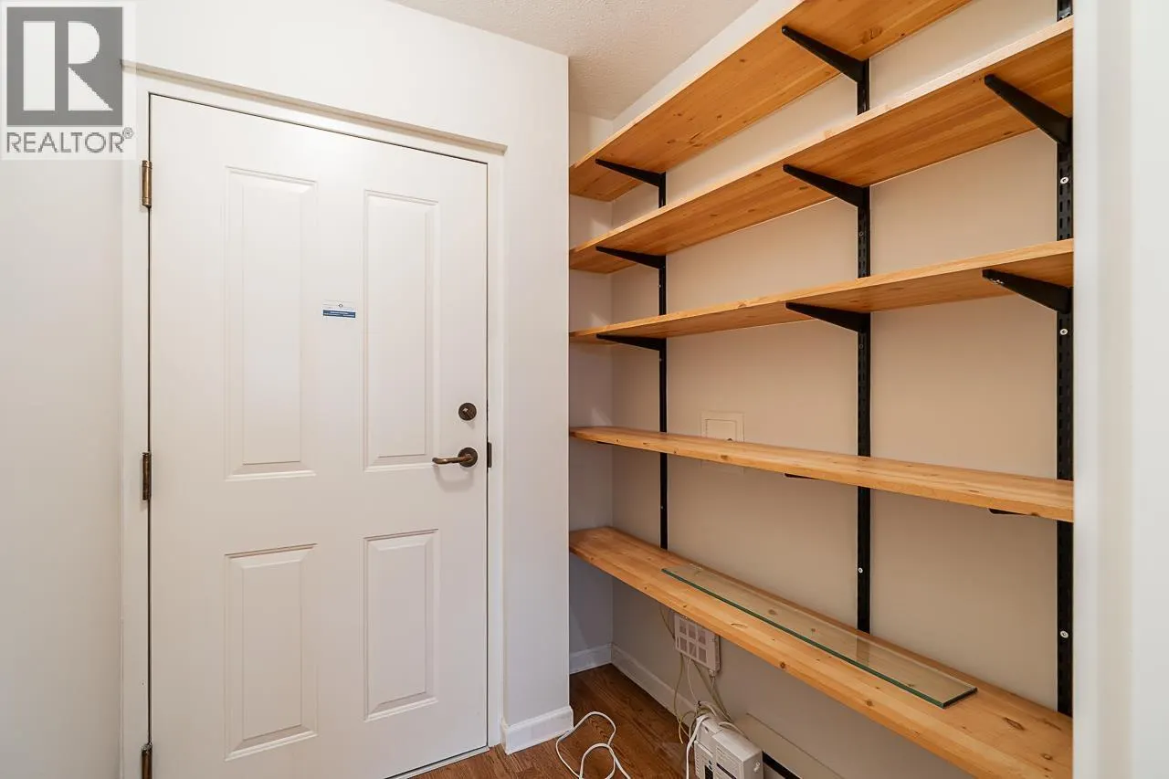 102 3188 CAMOSUN STREET