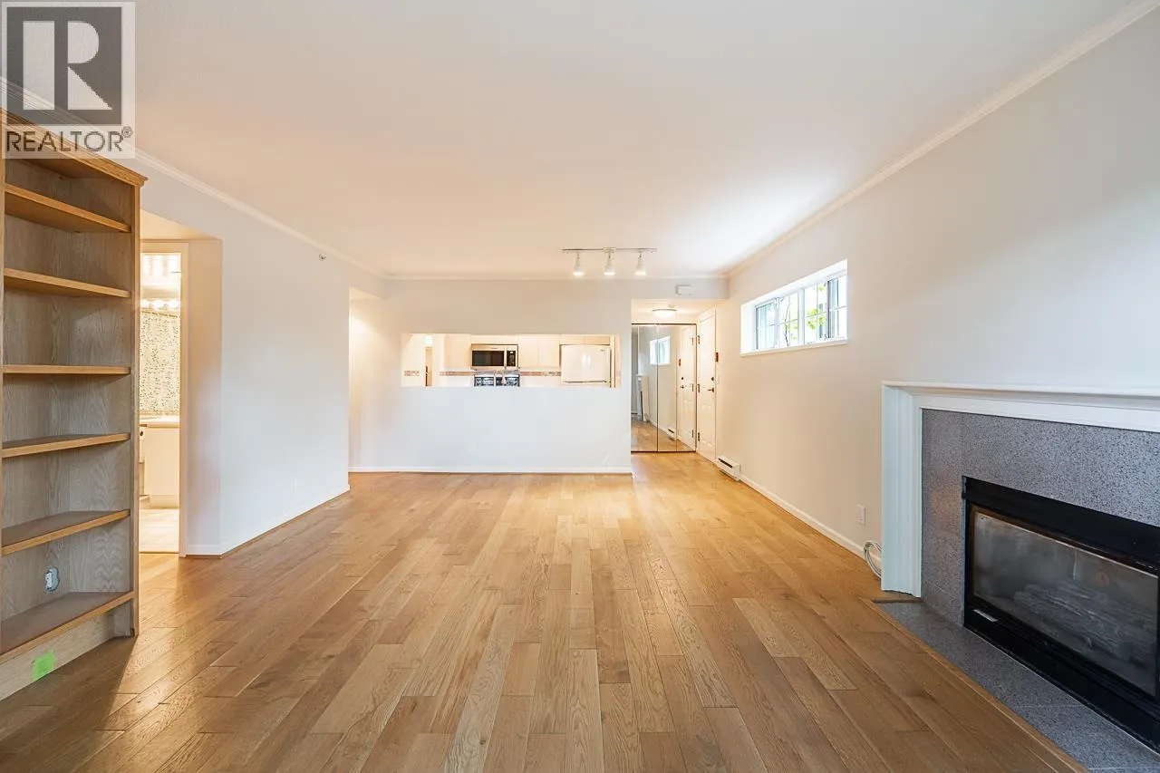 102 3188 CAMOSUN STREET