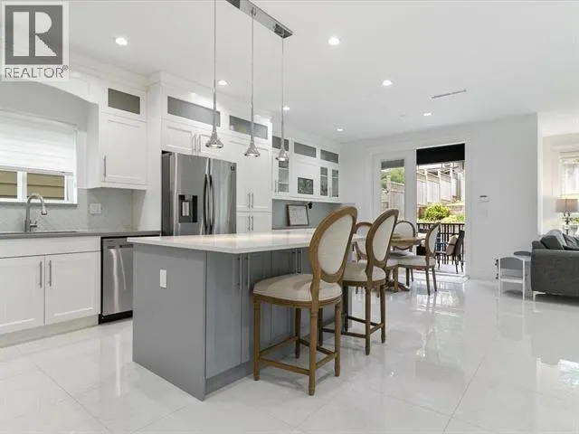 1462 PITT RIVER ROAD