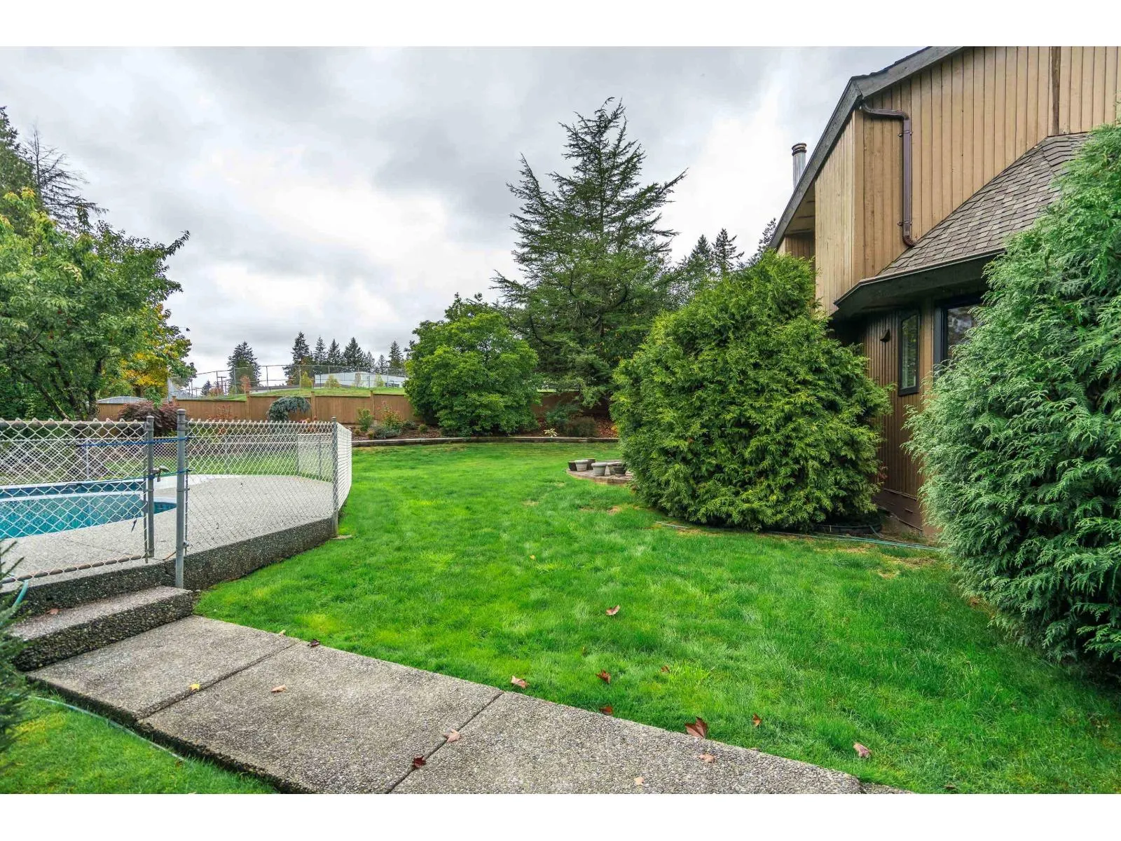 15336 KILLARNEY CLOSE