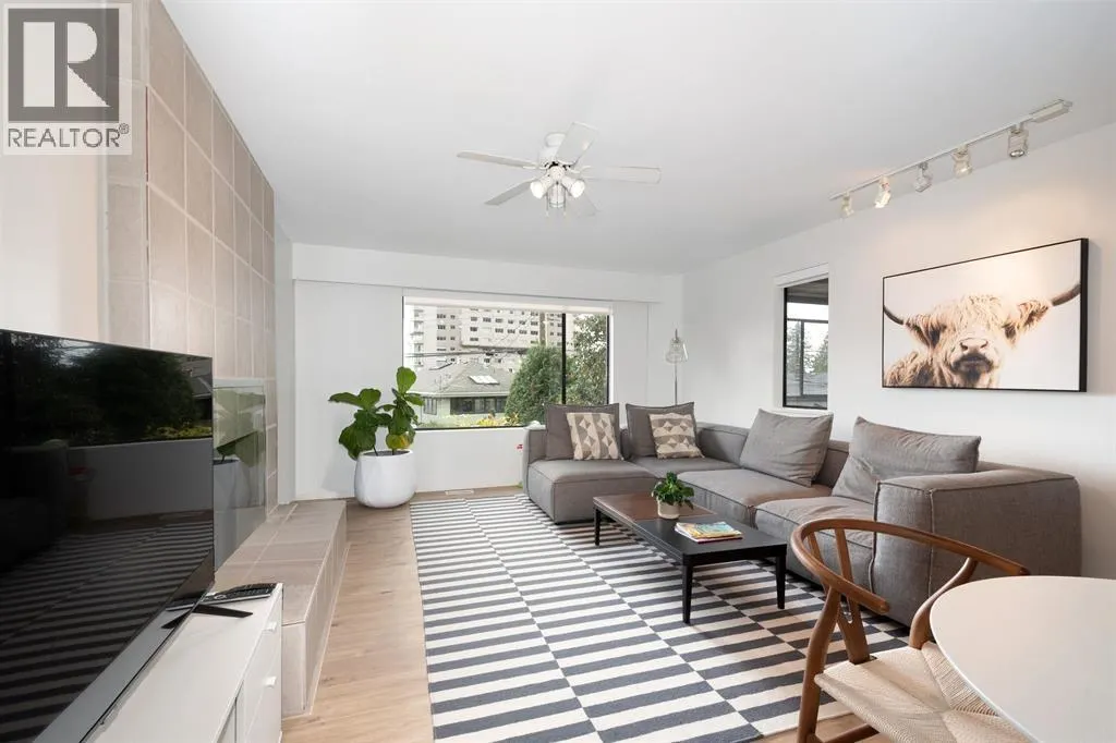 2364 MARINE DRIVE