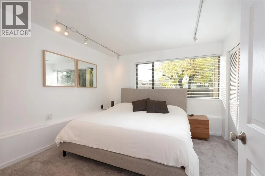 2364 MARINE DRIVE