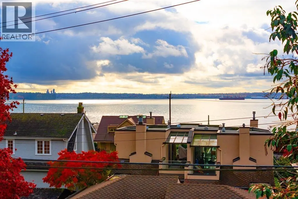 2364 MARINE DRIVE