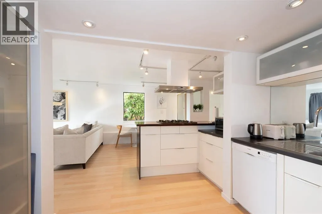 2364 MARINE DRIVE