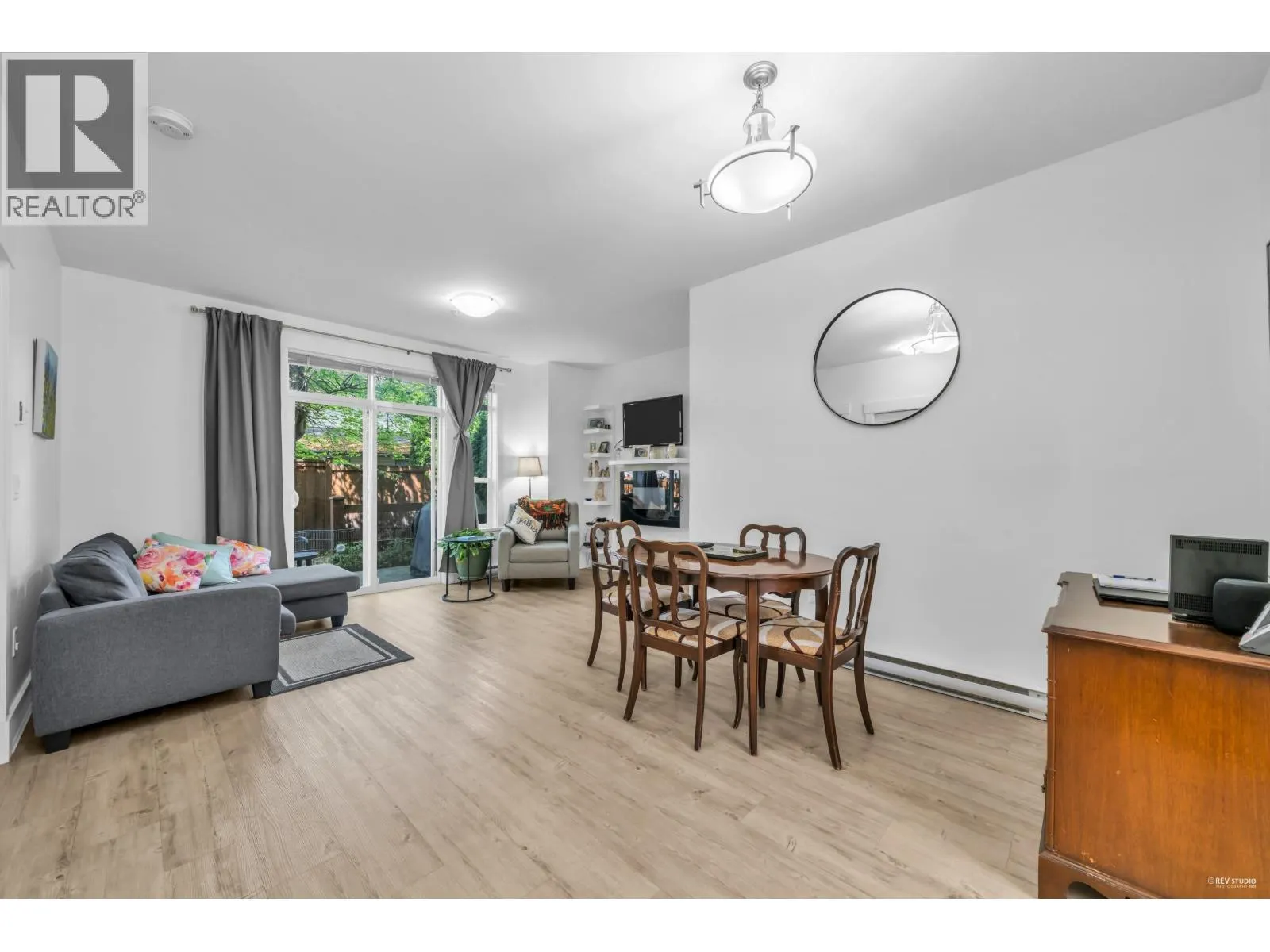 105 4808 LINDEN DRIVE