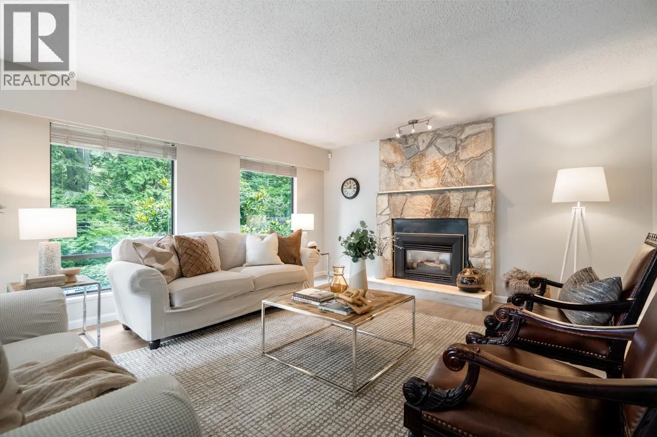1184 RIVERSIDE DRIVE