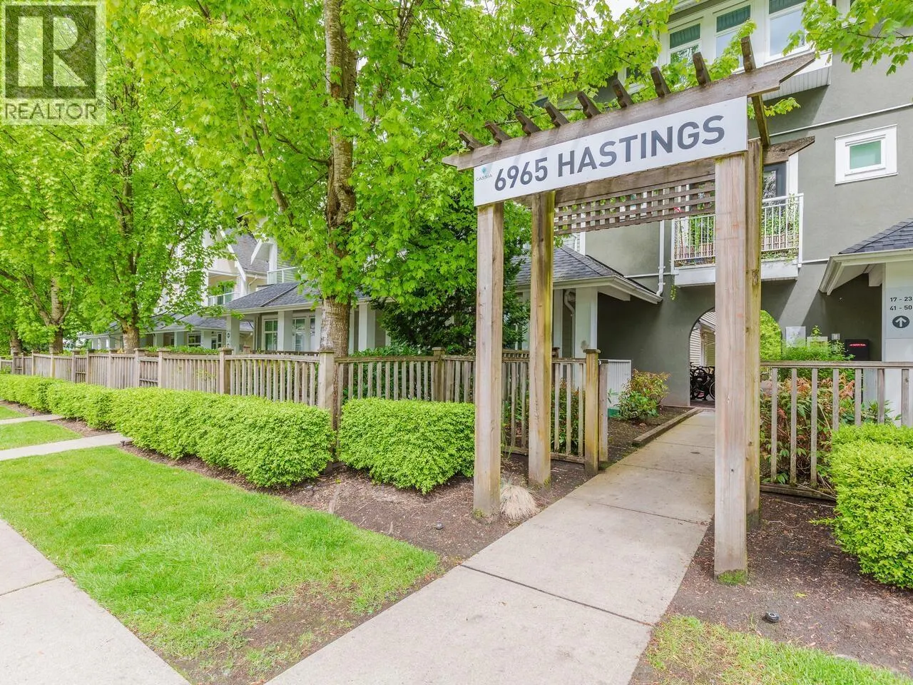 42 6965 HASTINGS STREET