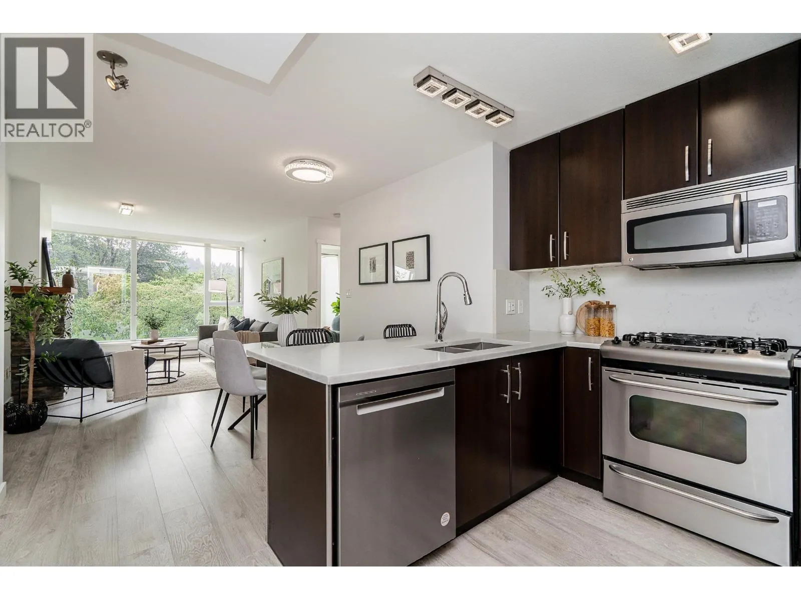 302 651 NOOTKA WAY