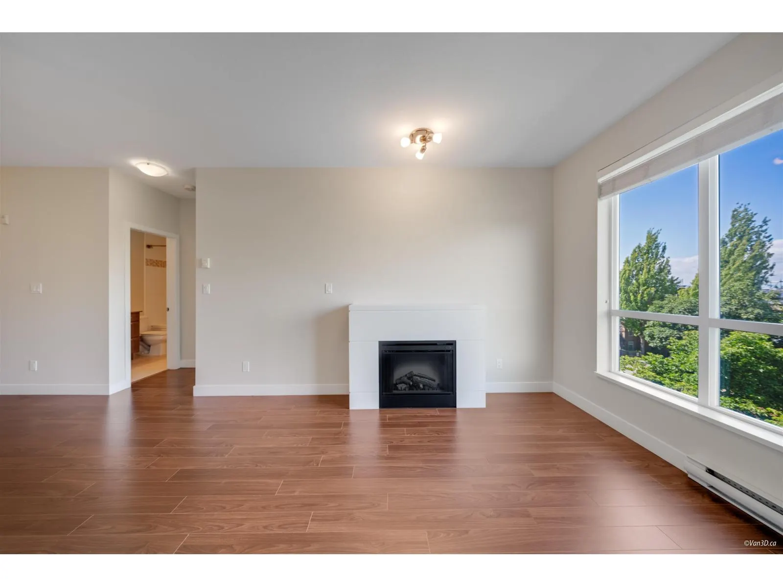 210 15850 26 AVENUE