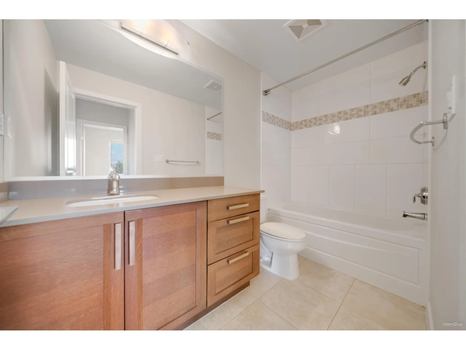 210 15850 26 AVENUE