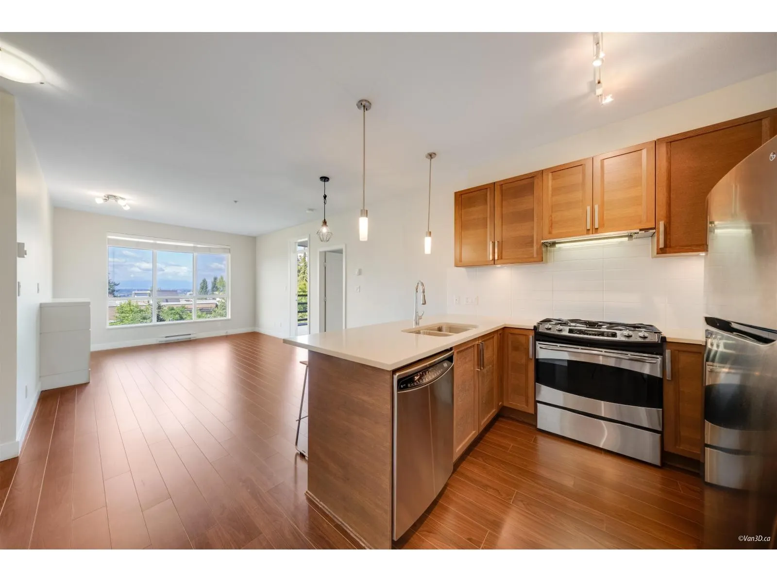 210 15850 26 AVENUE
